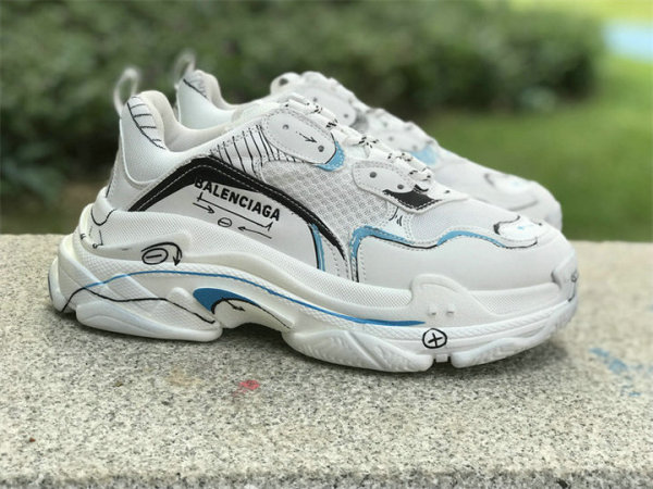 Balenciaga Triple S Logotype Sneakers (1)