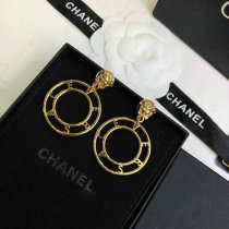 Versace Earrings (110) Versace Earrings (110)