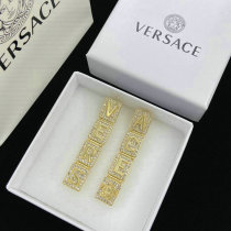 Versace Earrings (138) Versace Earrings (138)