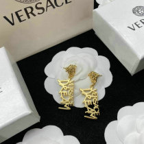 Versace Earrings (120) Versace Earrings (120)