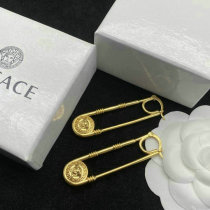 Versace Earrings (131) Versace Earrings (131)