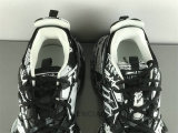 Balenciaga Track 3.0 Sneaker (39)