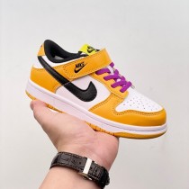 Nike SB Dunk Kid Shoes (23) Nike SB Dunk Kid Shoes (23)