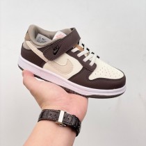 Nike SB Dunk Kid Shoes (26) Nike SB Dunk Kid Shoes (26)