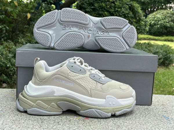 Balenciaga Triple-S Sneakers (40)