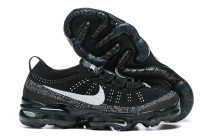 Air VaporMax 2023 Flyknit Women (35)
