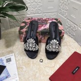 DG W's Slipper Size 38 - on Sales