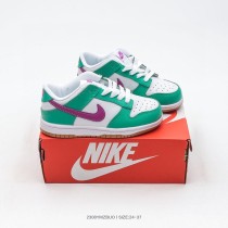 Nike SB Dunk Kid Shoes (34) Nike SB Dunk Kid Shoes (34)