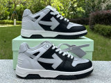 OFF-WHITE SNEAKERS (40)