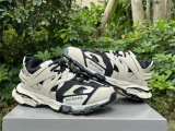 Balenciaga Track 3.0 Sneaker (51)