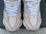 Authentic New Balance 9060 (40)