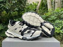 Balenciaga Track 3.0 Sneaker (51)