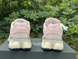Authentic New Balance 9060 (40)