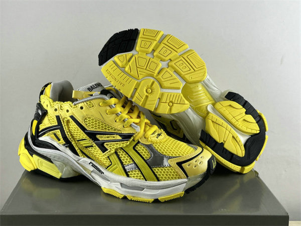 Balenciaga Runner Sneakers (29)