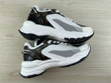 LV SNEAKERS (47)