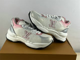 LV SNEAKERS (46)