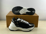 LV SNEAKERS (48)