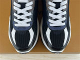 LV SNEAKERS (48)