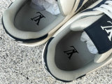 LV SNEAKERS (49)