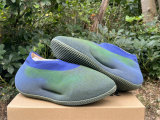 Authentic Y Knit Runner “Faded Azure”