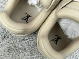 LV SNEAKERS (51)