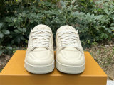 LV SNEAKERS (51)