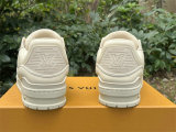 LV SNEAKERS (51)