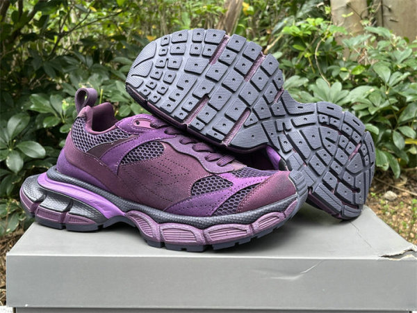Balenciaga Runner Sneakers (35)