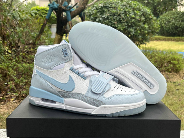 Authentic Jordan Legacy 312 White/North Karan
