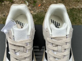Authentic New Balance Warped Runner (1)