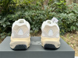 Authentic New Balance Warped Runner (1)