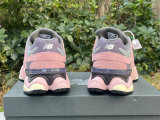 Authentic New Balance 9060 (49)