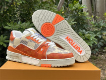 LV SNEAKERS (54) LV SNEAKERS (54)