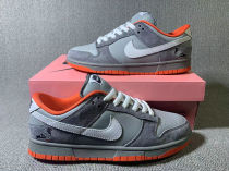Authentic Nike Dunk Low (31) Authentic Nike Dunk Low (31)