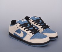 Authentic Nike Dunk Low (27) Authentic Nike Dunk Low (27)