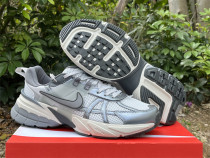 Authentic Nike V2K Run (2) Authentic Nike V2K Run (2)