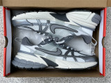 Authentic Nike V2K Run (2)