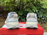 Authentic Nike V2K Run (4)