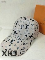 LV Snapback Hat AAA Quality （37）