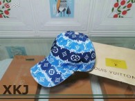 LV Snapback Hat AAA Quality （79）