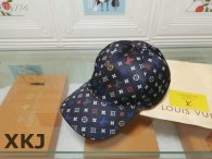 LV Snapback Hat AAA Quality （2）