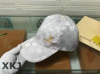 LV Snapback Hat AAA Quality （171）