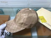 LV Snapback Hat AAA Quality （96）