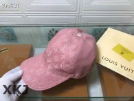 LV Snapback Hat AAA Quality （166）