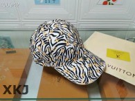 LV Snapback Hat AAA Quality （165）