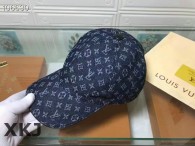 LV Snapback Hat AAA Quality （109）