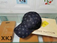 LV Snapback Hat AAA Quality （57）