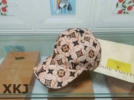LV Snapback Hat AAA Quality （56）
