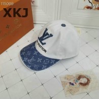 LV Snapback Hat AAA Quality （85）