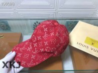 LV Snapback Hat AAA Quality （95）